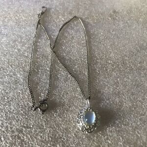 Elegant Silver Pendant Necklace